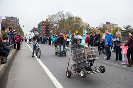 Participants demonstrate leading-edge wheelchair technologies.