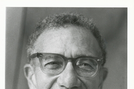 Black-and-white headshot of Robert Solow